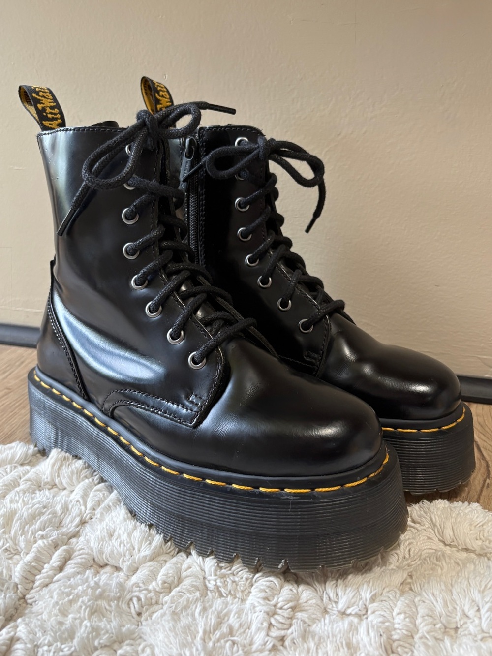Dr. Martens Jadon Smooth Leather Platform Boots Black Size Womens 7 / Mens 6